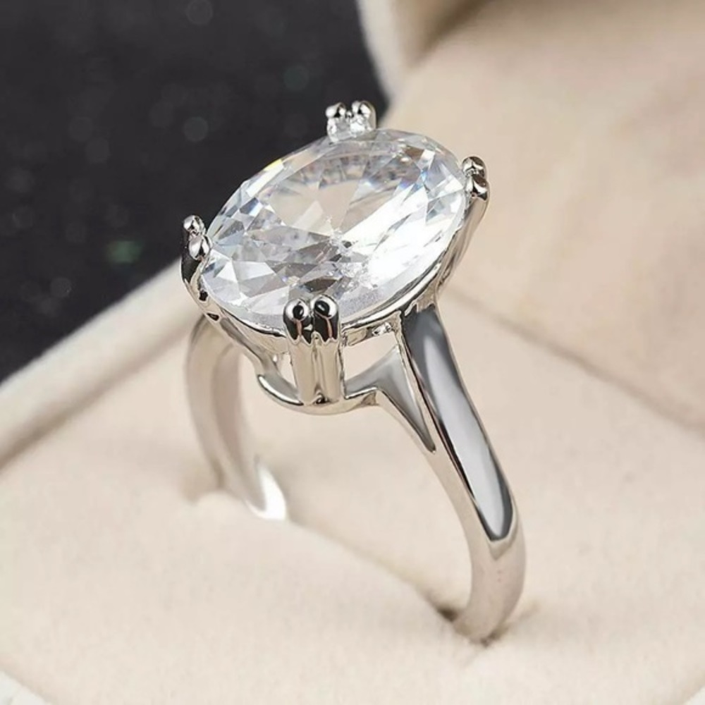 Large White Sapphire & 925 Sterling Silver Ring